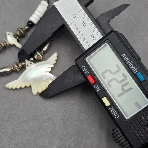 Vintage Southwestern Bird Fetish Necklace 18" Hand Carved MOP Heishi Beads - Picture 9 of 11